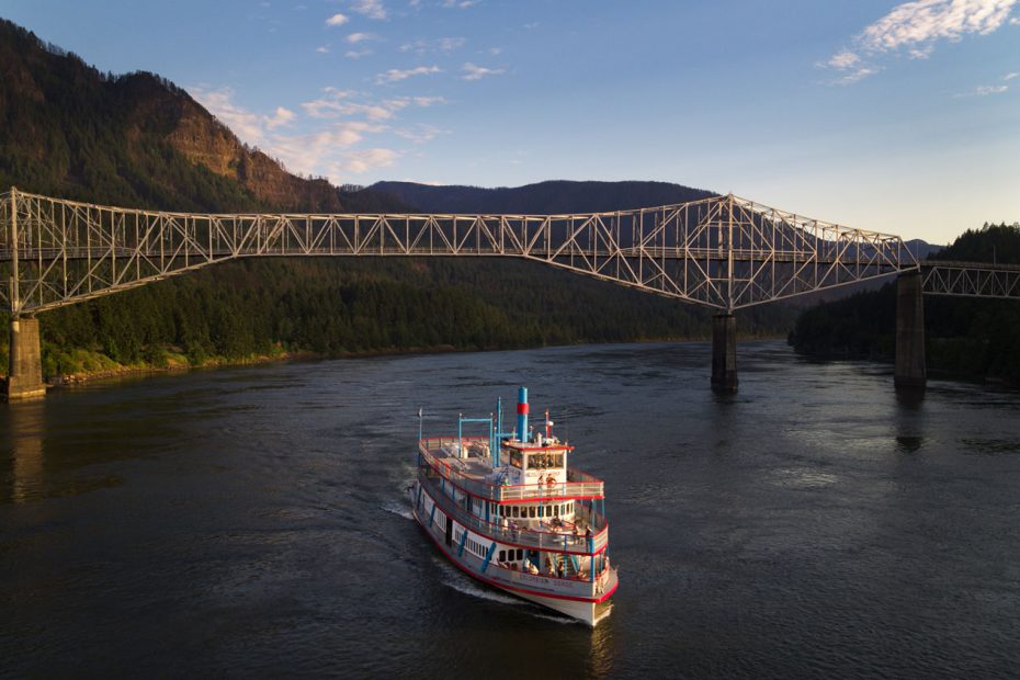 Indian fishing piers, Sternwheeler Columbia Gorge,Cascade Locks, OR -  Picture of Columbia Gorge Sternwheeler Dining & Sightseeing Cruises,  Cascade Locks - Tripadvisor